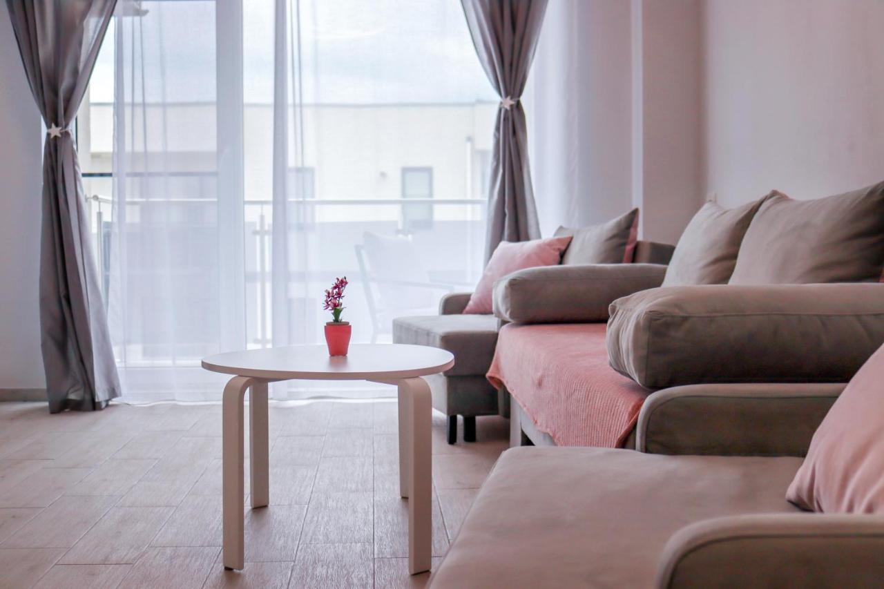 Astoria Rose Leilighet Năvodari Eksteriør bilde